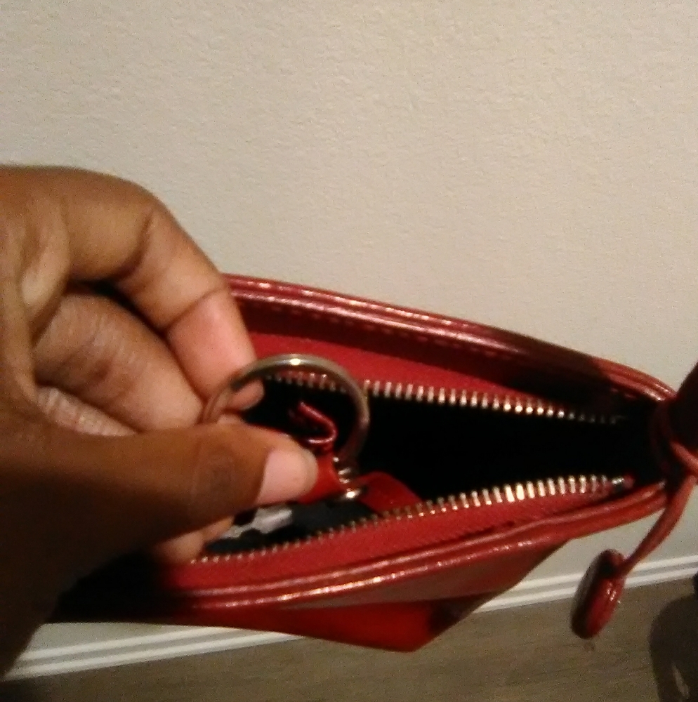 Red bag - Picture 5 of 5